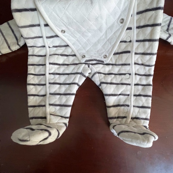 NWT Nordstrom Baby Quilted Hooded Bunting 3M NWT Ivory Stripe Footed One-Piece - Picture 5 of 12